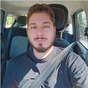 Offro lezioni di disegno e pittura sia in presenza (spostandomi) che online. Ho una buona esperienza alle spalle.